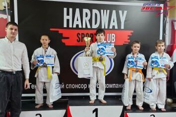 Открытый ковер «Кубок HARDWAY» по дзюдо.
