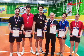 🏓 Победа на командном чемпионате по настольному теннису!