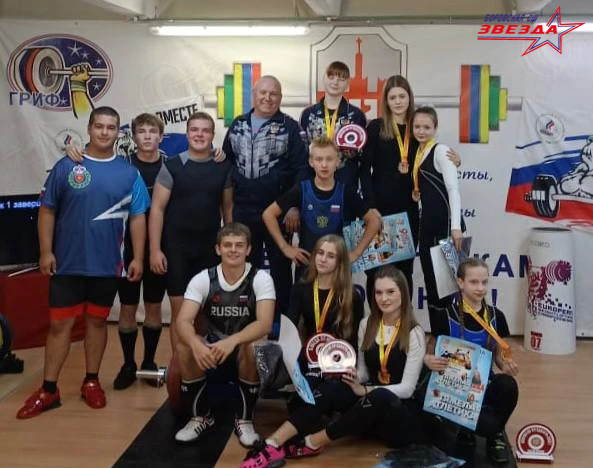 » Грифы» в руках — медали на груди!